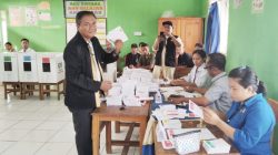 Pemilih Pertama Yang Coblos,Alfred Saudila Optimis Keluar Sebagai Pemenang