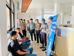 Cegah Calo dan Pungli, Propam Polres Rote Ndao Masifkan Sosialisasi Barcode Aduan Cepat