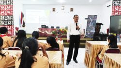 Rekonstruksi Teks Gencarkan Pencegahan, Sat Resnarkoba Polres Sumba Timur Gelar Sosialisasi “Pelajar Hebat, Tanpa Narkoba”