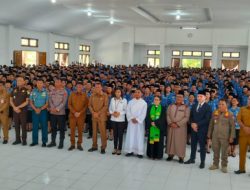 Lantik Guru dan Tenaga Kesehatan, Bupati Rote Ndao Tekankan Komitmen Moral dan Pelayanan Humanis