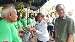 Rintis Sentra Baru, Pemkab Rote Ndao Apresiasi Bantuan 2.000 Bibit Durian dari Usman Husin