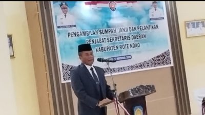 Lantik Pj Sekda, Bupati Rote Ndao Pesan : Tingkatkan Pelayanan Publik, Jangan Reaktif Terhadap Kritik