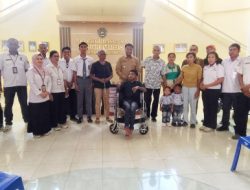 Wujud Kepedulian Pemerintah, Disabilitas dan Lansia di Rote Ndao Terima Bantuan ATENSI