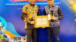 Rote Ndao Guncang Panggung Nasional, Paulus Henuk Bawa Pulang Penghargaan Bergengsi
